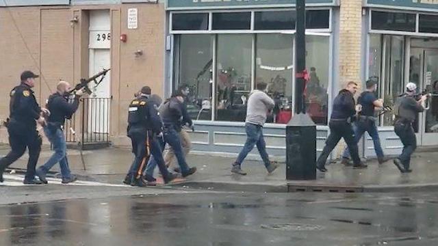 Полиция оцепляет район инцидента в Нью-Джерси
