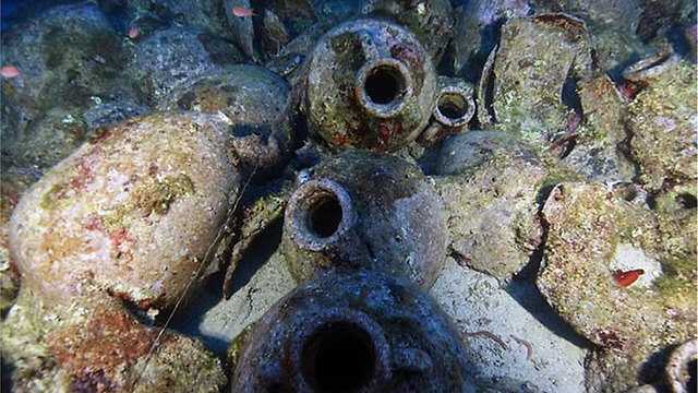 שרידי ספינה יוון פיסקרדו פיסקארדו ()