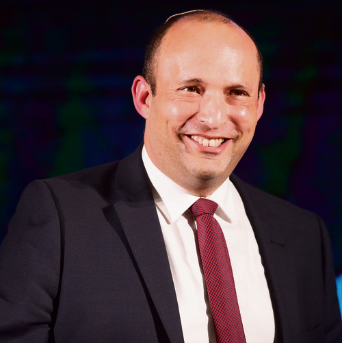 בנט | צילום: אלכס קולומויסקי