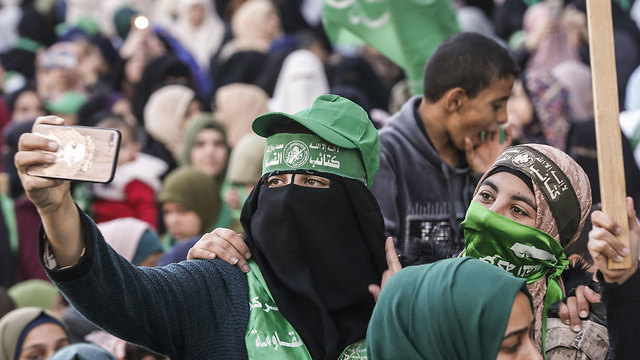 העצרת המרכזית של חמאס לרגל יום השנה ה-32 ליסוד הארגון (צילום: AFP)