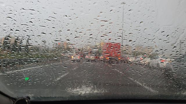 גשם בעכו (צילום: אחיה ראב