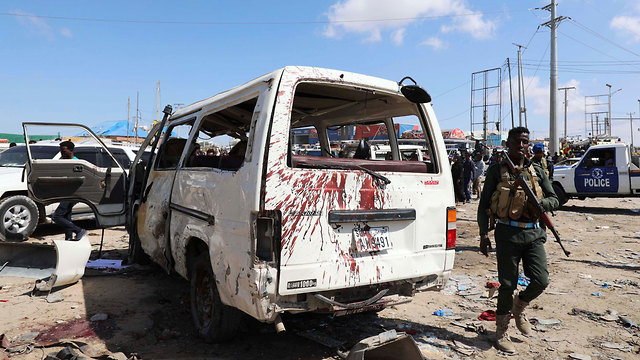 פיצוץ מכונית תופת פיגוע מוגדישו סומליה (צילום: רויטרס)