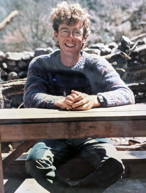 רון מיתר בטיול אחרי הצבא, 1988. "התעורר בי צורך לפתח את היכולת לסייע לאנשים" (צילום: רון מיתר)