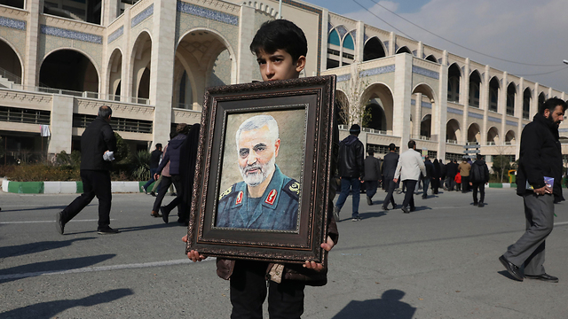 טהרן איראן אבל על חיסולו של מפקד כוח קוס קאסם סולימאני (צילום: AP)