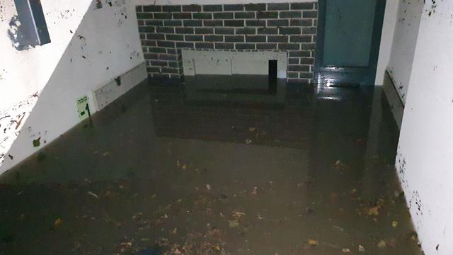 Затопленный лифт на улице Надав