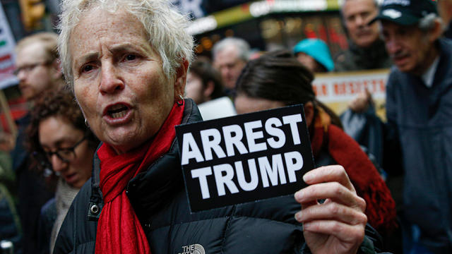 הפגנה נגד טראמפ בעקבות חיסול סולימאני (צילום: AFP)