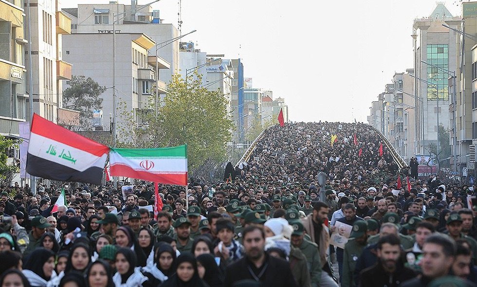 איראן טהרן טקס הלוויה ל קאסם סולימאני  ()