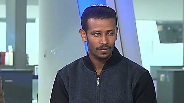 החזן מאתיופיה והפעיל החברתי קסאו שיפראו ()