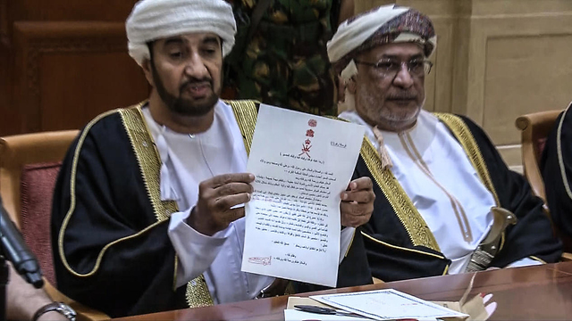 ה סולטן החדש של עומאן היית'ם בן טארק אל סעיד (צילום: AFP, HO, Oman TV)