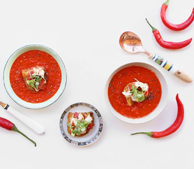 Суп из сладких перцев. Фото: Эфрат Лихтенштадт