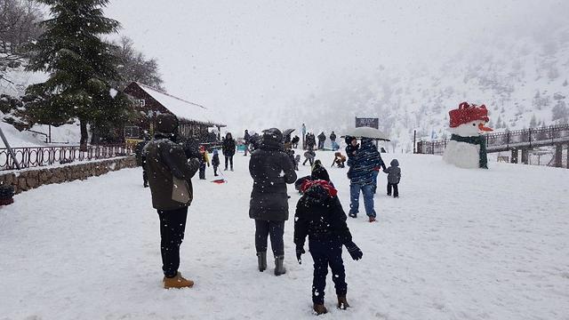 Снег на Хермоне. Фото: пресс-служба горнолыжного комплекса