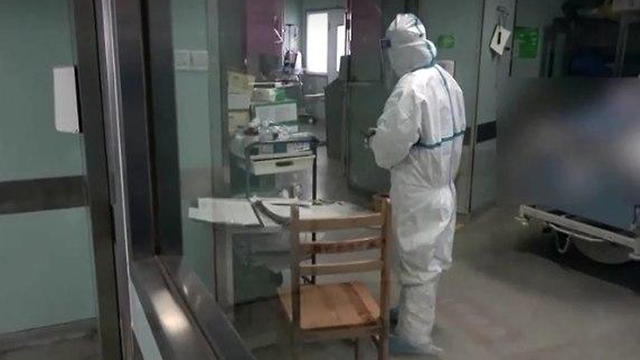 סין נגיף סיני קורונה מתוך בית החולים ב ווהאן ב בידוד (צילום: רויטרס)