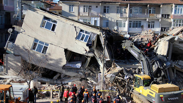 Землетрясение в Турции. Фото: АР