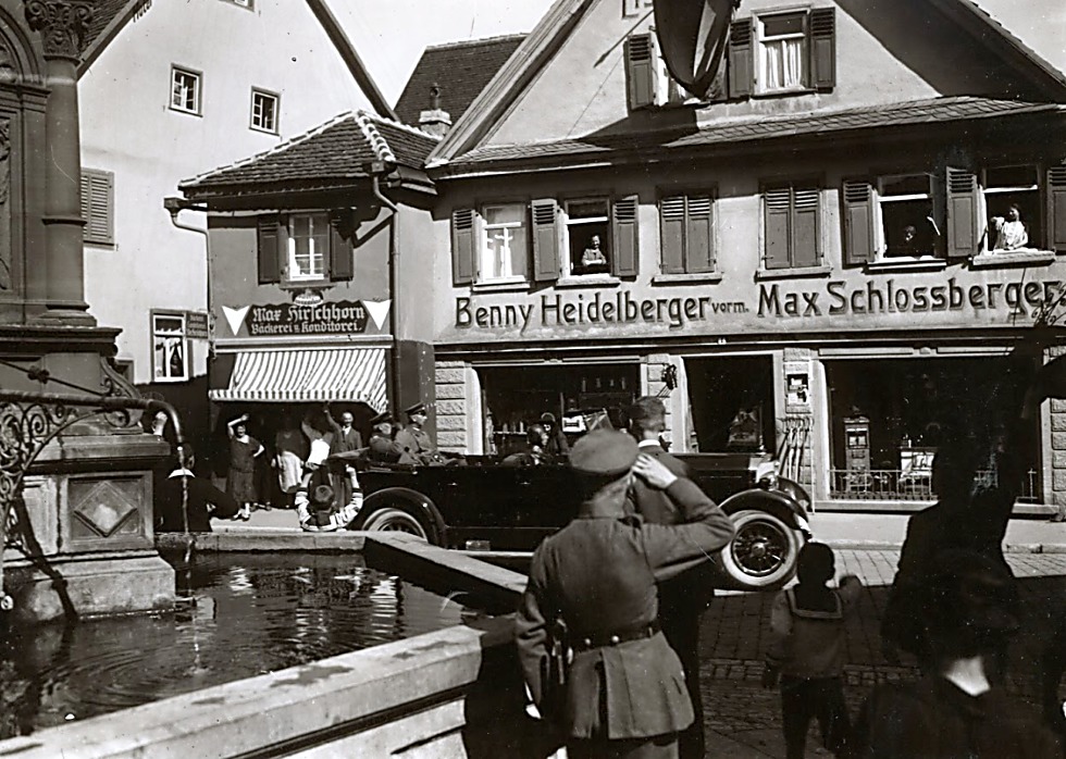 החנות של בנימין, בשנות ה-30  (באדיבות חנה ארנרייך)