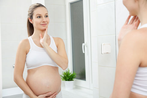 בתקפות ההריון יכולים להופיע כמי פיגמנטציה (צילום: Shutterstock)