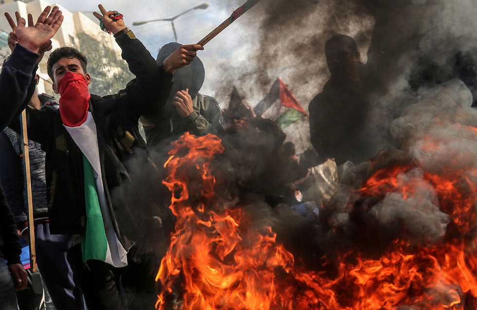 Демонстрация в Газе. Фото: EPA (צילום: EPA)
