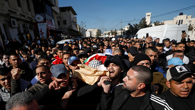 הלוויה של  מוחמד אבו גניה פלסטיני בג'נין (צילום: רויטרס)