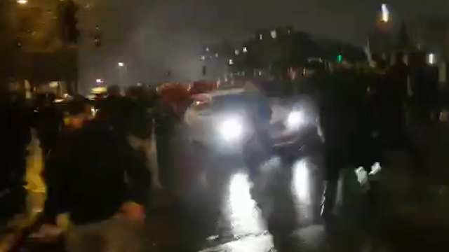 Беспорядки во время ареста раввина Берланда. Фото: организация протеста радикальных ортодоксов