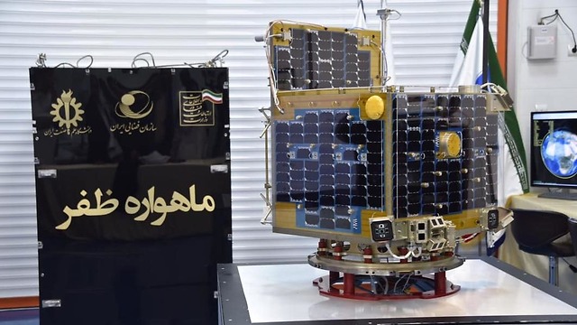 Спутник "Зафар" будет транслировать на Землю портрет Сулеймани