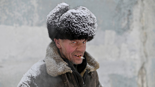 להיות הומלס חסר בית ב סיביר רוסיה  (צילום: רויטרס)