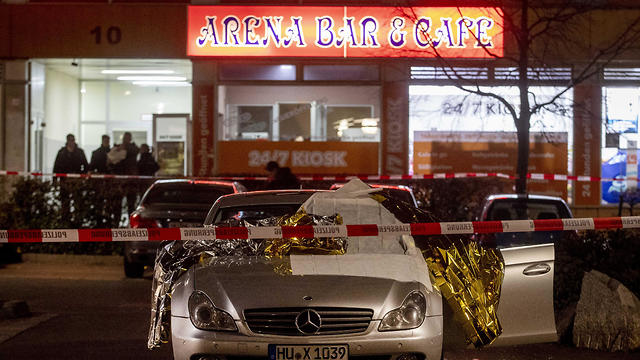 אירוע ירי בעיר הנאו שבמזרח גרמניה (צילום: AP)