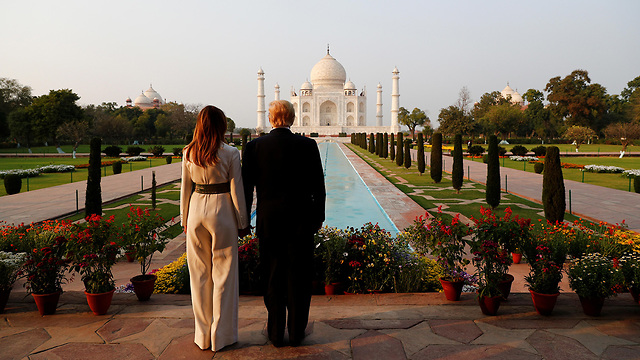 טראמפ ו מלניה ב אשראם ב הודו עם נרנדרה מודי (צילום: רויטרס)