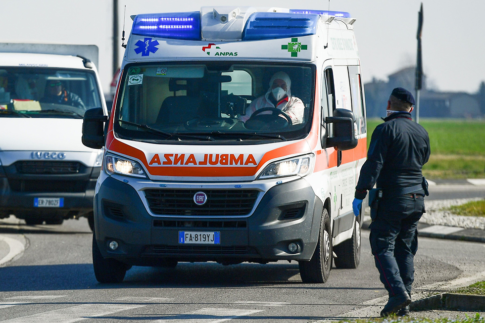 נגיף וירוס קורונה איטליה כביש ליד מילאנו (צילום: AFP)