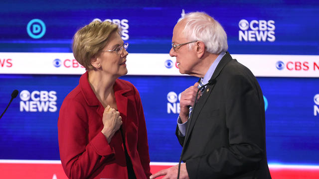 העימות בין המועמדים הדמוקרטים בארצות הברית  (צילום: AFP)