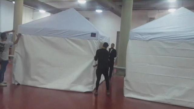 Установка сборных шатров для голосования. Фото: ЦИК
