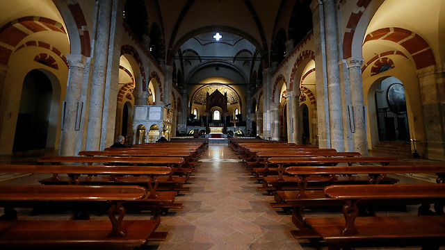 כנסיית סנט אמברוג'יו ריקה מילאנו  (צילום: רויטרס)