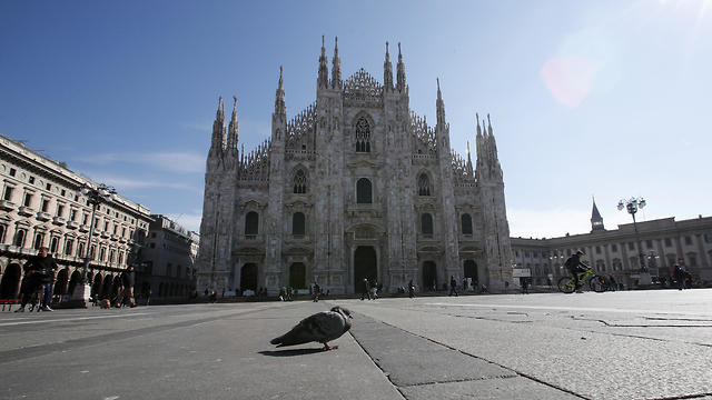  קתדרלת מילאנו נגיף קורונה סגר איטליה לומברדיה (צילום: AP)
