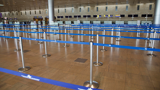 Аэропорт Бен-Гурион: терминал опустел, израильтяне отказываются от полетов. Фото: AP