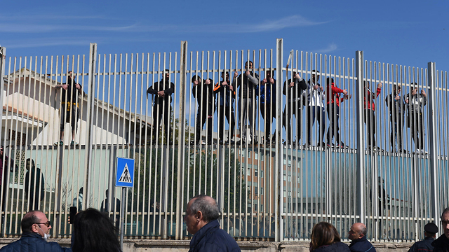 איטליה נגיף קורונה אסירים כלא בית סוהר פוג'ה (צילום: EPA)
