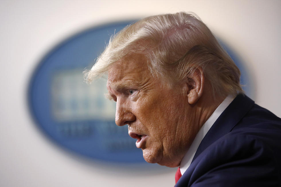  Трамп на брифинге в Белом доме, 23 марта. Фото: AP