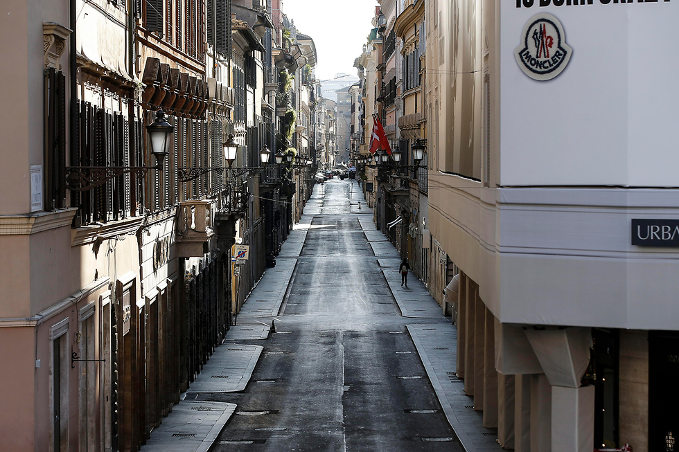 נגיף הקורונה ברומא איטליה (צילום: EPA)