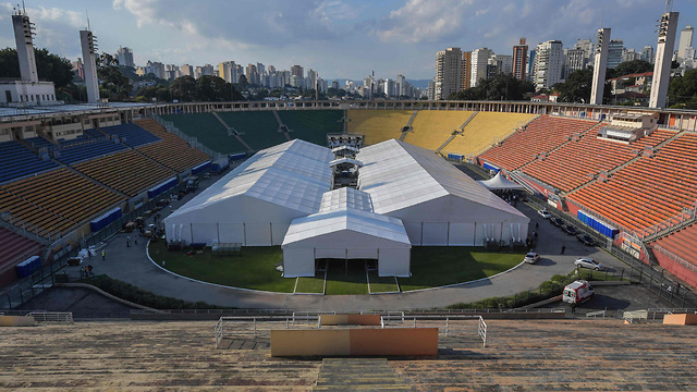 בית חולים שדה אצטדיון כדורגל סאו פאולו ברזיל (צילום: AFP)