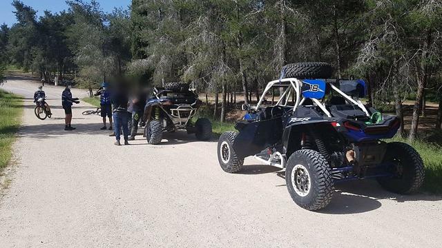 משטרת ישראל במבצע אכיפה ביער בן שמן - אופניים, רכבי שטח ופיקניק בחיק הטבע בניגוד לתקנות לשעת חירום (צילום: דוברות המשטרה)