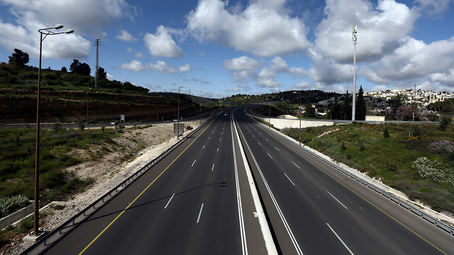 כביש ריק בירושלים (צילום: רויטרס)