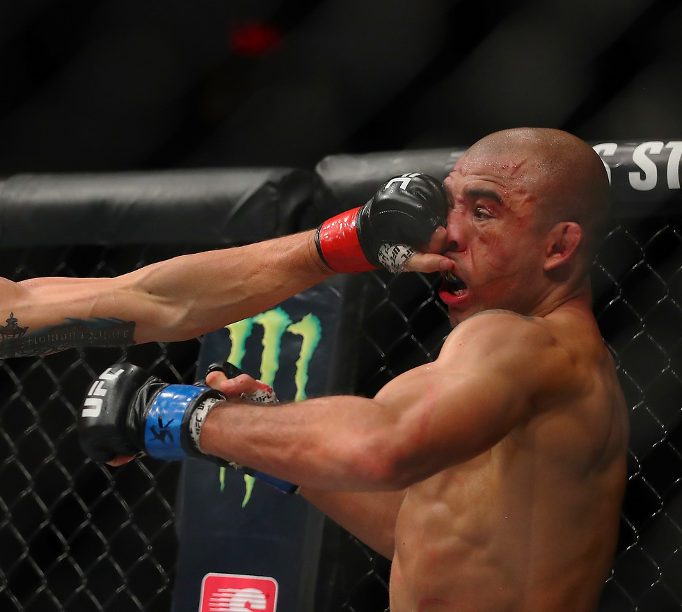 UFC MMA מקס הולוויי חוסה אלדו (צילום: getty images)