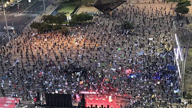 מחאת העצמאים בכיכר רבין (צילום: מוטי קמחי)