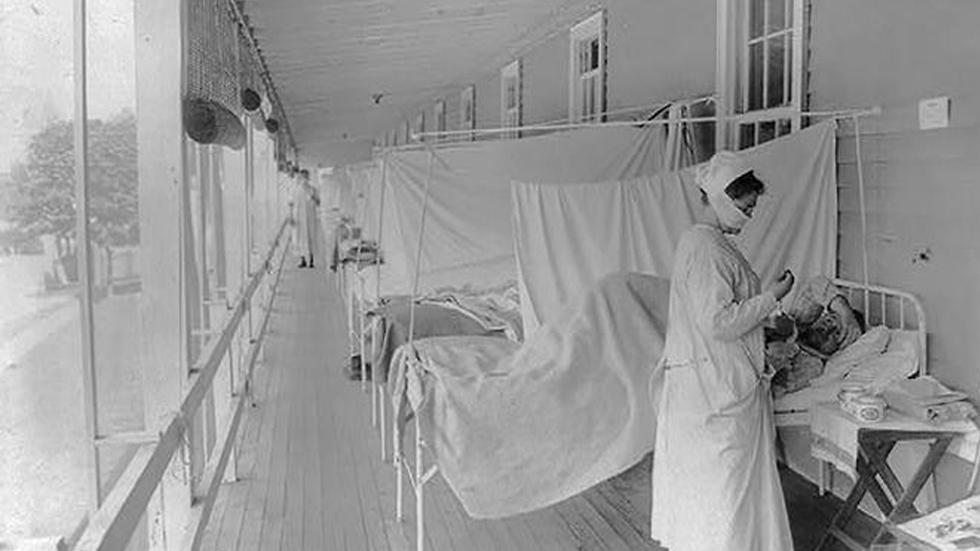 השפעת הספרדית 1918 אחות ב בית חולים עם מטופל ב וושינגטון די.סי ב ארה