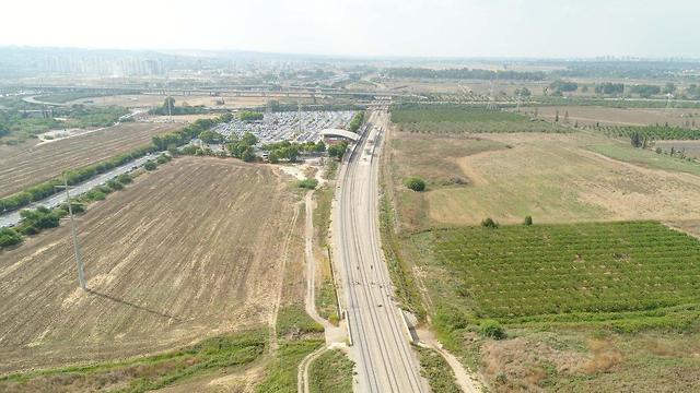 עבודות תשתית מסילה מזרחית רכבת ישראל נתיבי ישראל קורונה (צילום: רכבת ישראל)