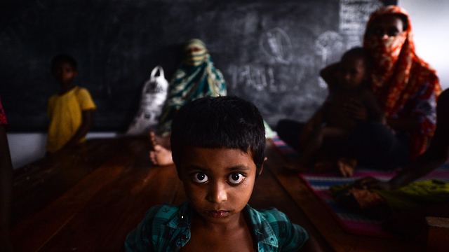 סופה ציקלון אמפאן בנגלדש מקלט (צילום: AFP)