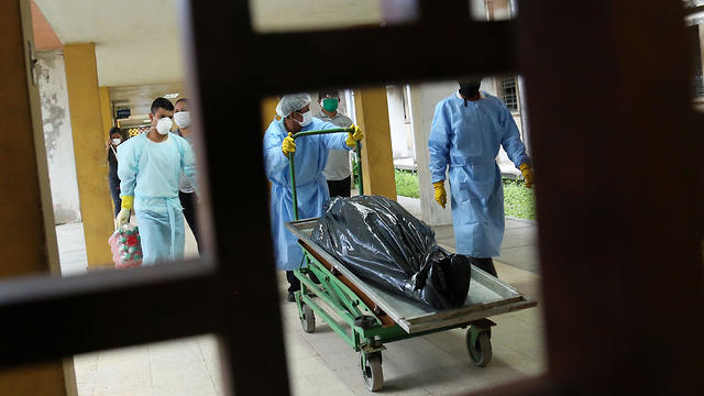 למרות הסגר - בפרו אובחנו כבר 100 אלף חולים (צילום: AFP)