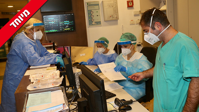 התלוות למתמחה כרים סלאמה בבית חולים תל השומר במשך 26 שעות רצופות (צילום: יריב כץ)