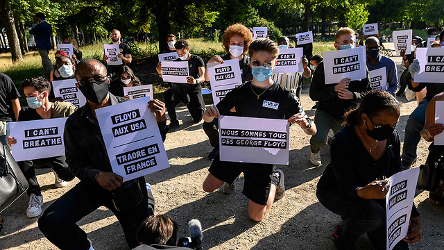 ג'ורג' פלויד הפגנה מחאה עולמית פריז צרפת (צילום: AFP)