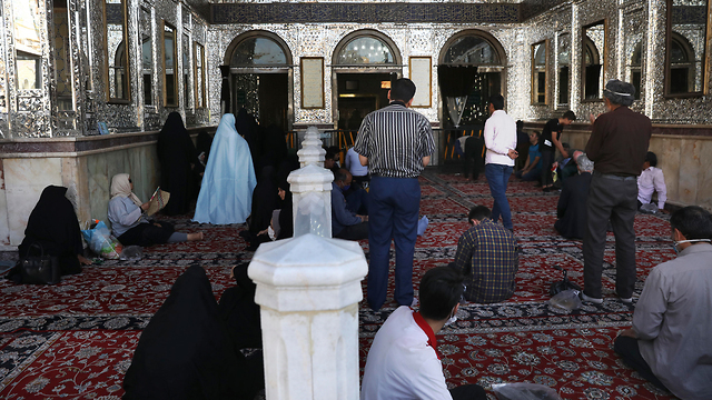מסגד באיראן (צילום: AP)