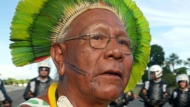 נגיף קורונה אמזונס פאוליניו פאיקאן מנהיג ילידים מת מהנגיף (צילום: AFP)