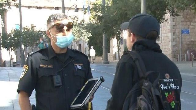 מבצע אכיפת הנחיות הקורונה של משטרת ישראל בירושלים (צילום: אלכס גמבורג )