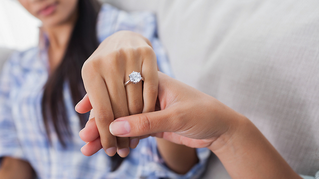 הצעת נישואין (צילום: Shutterstock)